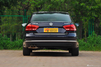 2015款帕萨特1.8T DSG至尊版