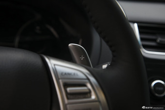 2015款天籁2.5L自动XL-NAVI Tech欧冠智享版