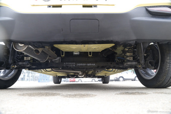 2015款奔奔1.4L手动豪华型国5