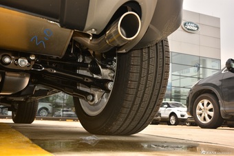 2016款揽胜极光2.0T自动SE智耀版