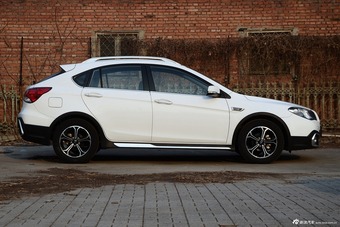 2015款V CROSS 1.5T手动智控型