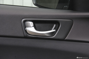 2016款起亚K5 2.0L自动LUXURY