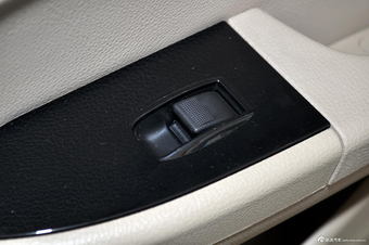 2013款奔腾B50 1.6L手动舒适型