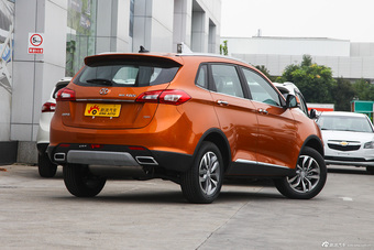 2015款绅宝X65 2.0T自动精英型