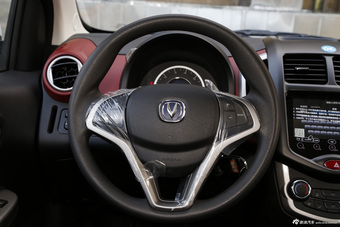 2015款奔奔1.4L手动尊贵型国5