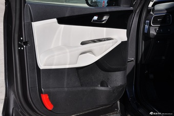 2015款索兰托L 2.4L GDI汽油四驱精英版