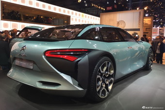 科技感十足 雪铁龙CXPERIENCE概念车