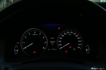 2013款雷克萨斯ES 250自动豪华型