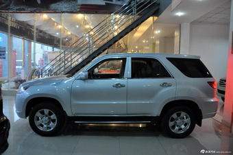 2012款奥轩G5 2.4L手动精英版两驱