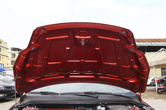 2013款福克斯两厢经典1.8L手动时尚型