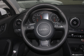 2015款奥迪A3 Limousine 1.8T自动40TFSI舒适型