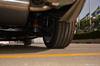 2016款沃尔沃S60L 2.0T自动 T5智驭版