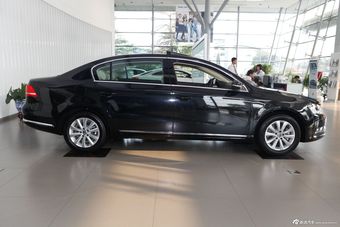 2013款迈腾1.8TSI领先型