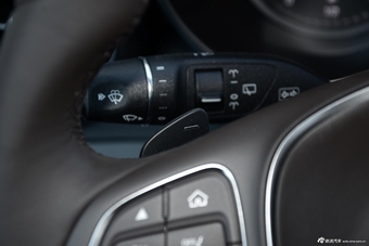 2016款奔驰GLC260 2.0T自动4MATIC豪华型