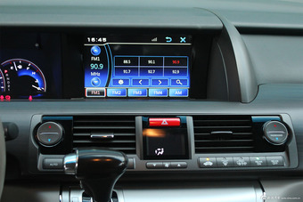 2012款东风本田艾力绅2.4 VTi-S尊贵版