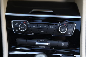 2015款宝马2系Active Tourer 218i 运动设计套装