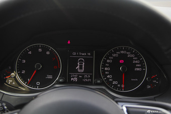 2015款奥迪Q5 40TFSI技术型