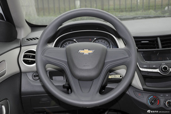 2015款赛欧3 1.3L手动理想版