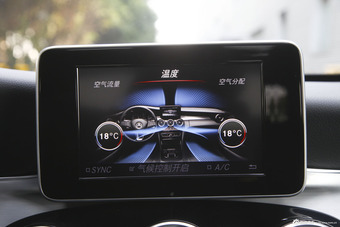 2015款奔驰C级C200 2.0T自动运动版 4MATIC