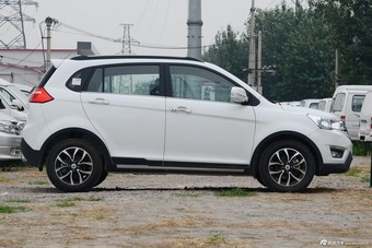 2016款金杯智尚S35 1.5L手动智能版