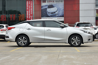 2016款蓝鸟 1.6L自动炫酷版