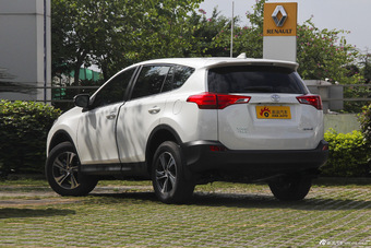 2015款RAV4 2.0L自动两驱风尚版