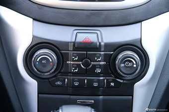 2015款逸动纯电动尊贵型