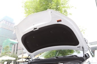 2014款昂科威2.0T自动全能运动旗舰型