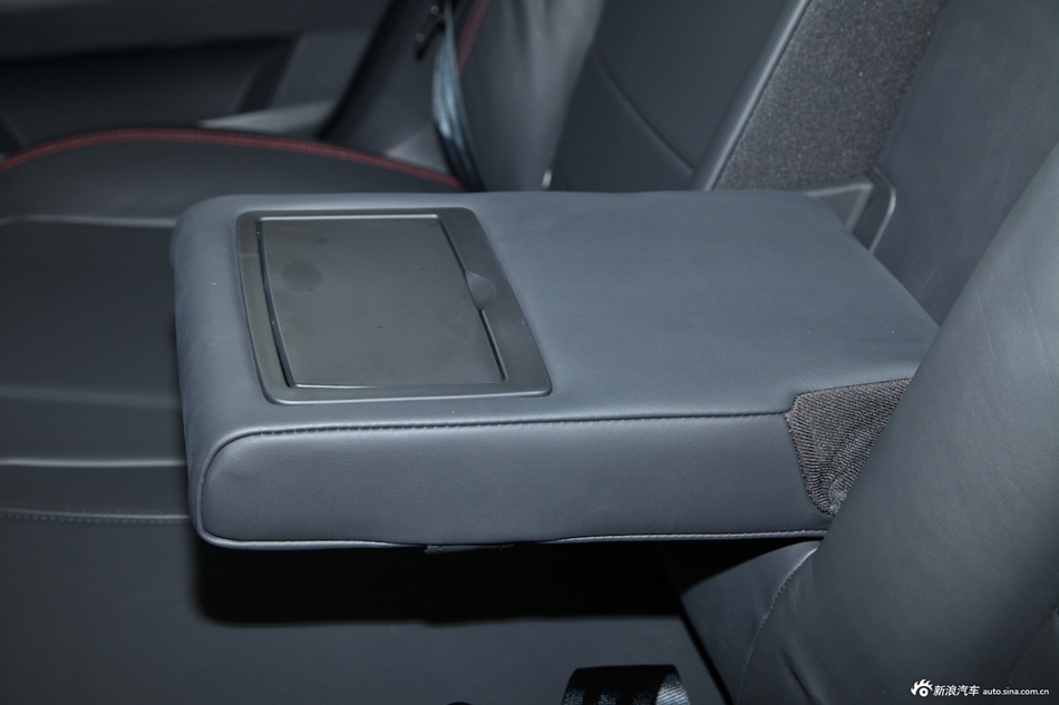 2014款MG6 1.8T掀背自动性能版