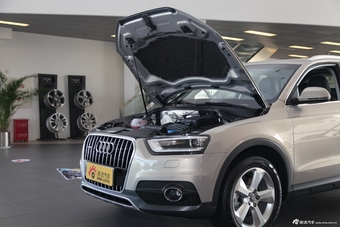 2013款奥迪Q3 40TFSI quattro四驱豪华型