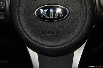 2015款索兰托L 2.2T自动柴油四驱精英版 5座