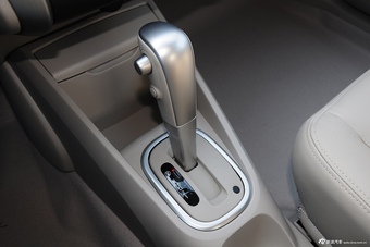 2015款启辰D50 1.6L自动豪华版