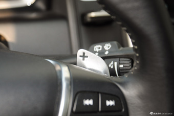 2016款沃尔沃XC60 2.5T自动 T6 AWD智越版