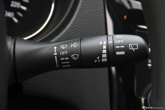 2016款逍客2.0L自动XL精英版