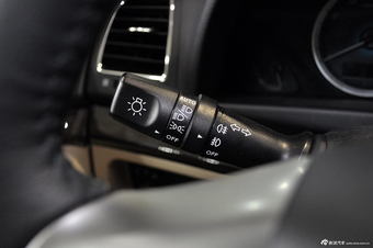 2013款睿骋2.0L自动豪华型