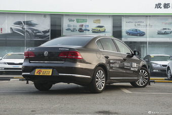 2015款迈腾2.0T自动改款旗舰型