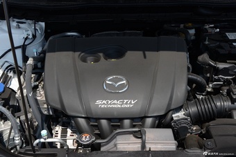 2017款阿特兹2.0L自动蓝天豪华版