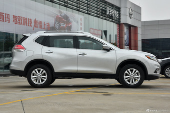 2015款奇骏2.5L自动XL四驱领先MAX版