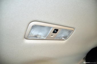 2012款凯美瑞尊瑞混动2.5HG豪华版