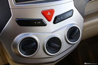 2014款佳宝V80 1.5L舒适型