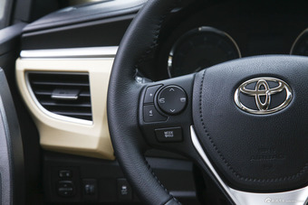 2016款雷凌1.8L自动精英版GS