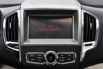 2016款北汽幻速H3F 1.5L手动豪华型7座