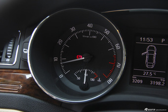 2013款斯柯达速派1.8T手自一体雅仕版