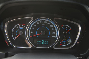 2015款海马S7 1.8T自动改款纵骋型