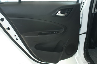 2014款中华H220 1.5L手动舒适型