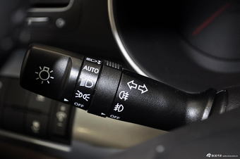 2013款索兰托2.4L自动汽油豪华版7座