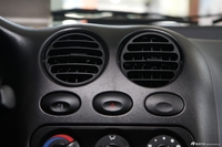 2012款乐驰1.0 P-TEC手动优越型