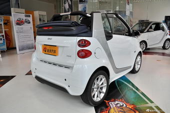 2012款smart fortwo 1.0 MHD敞篷激情版