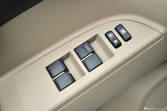 2013款汉兰达2.7L自动两驱紫金版5座