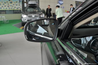 2012款奔腾B90 2.0L手动豪华型